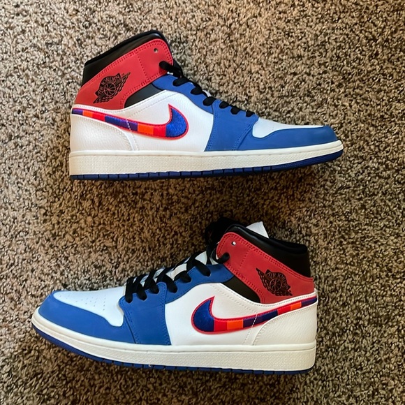 Jordan 1 Mid Multicolored Swoosh Size 11 - Picture 1 of 6